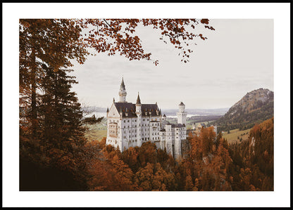 Majestueus kasteel in herfstlandschap poster